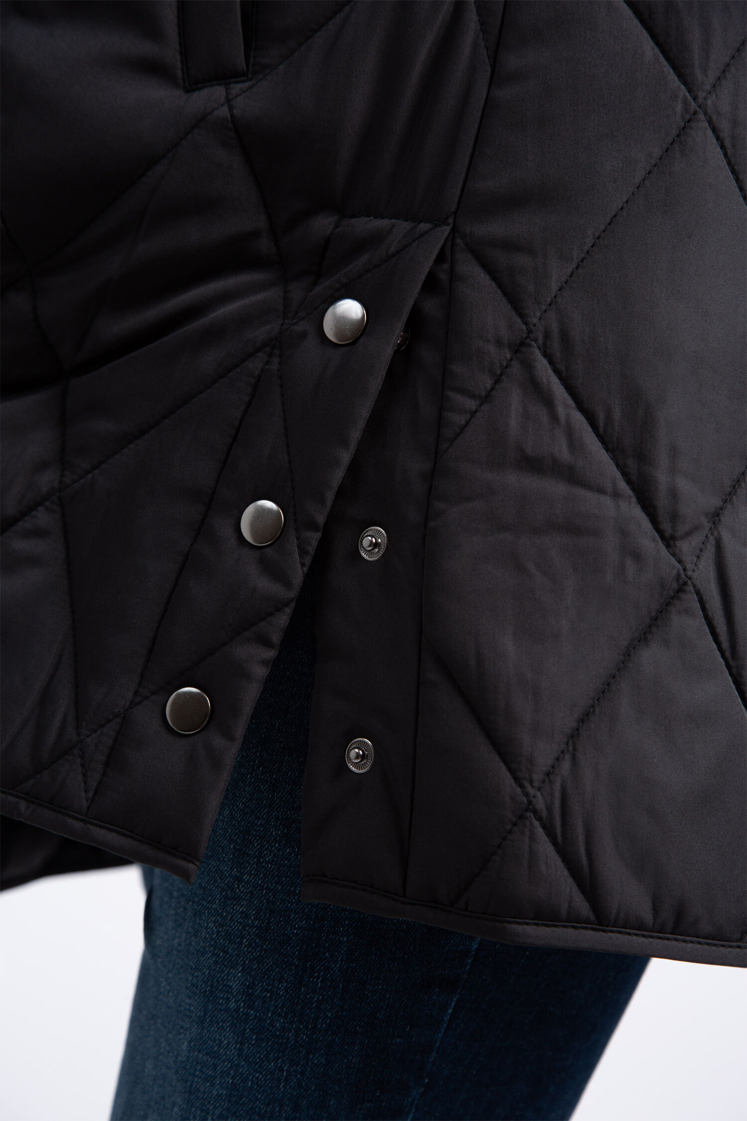 Long Quilted Vest w/ Hood  Image 5